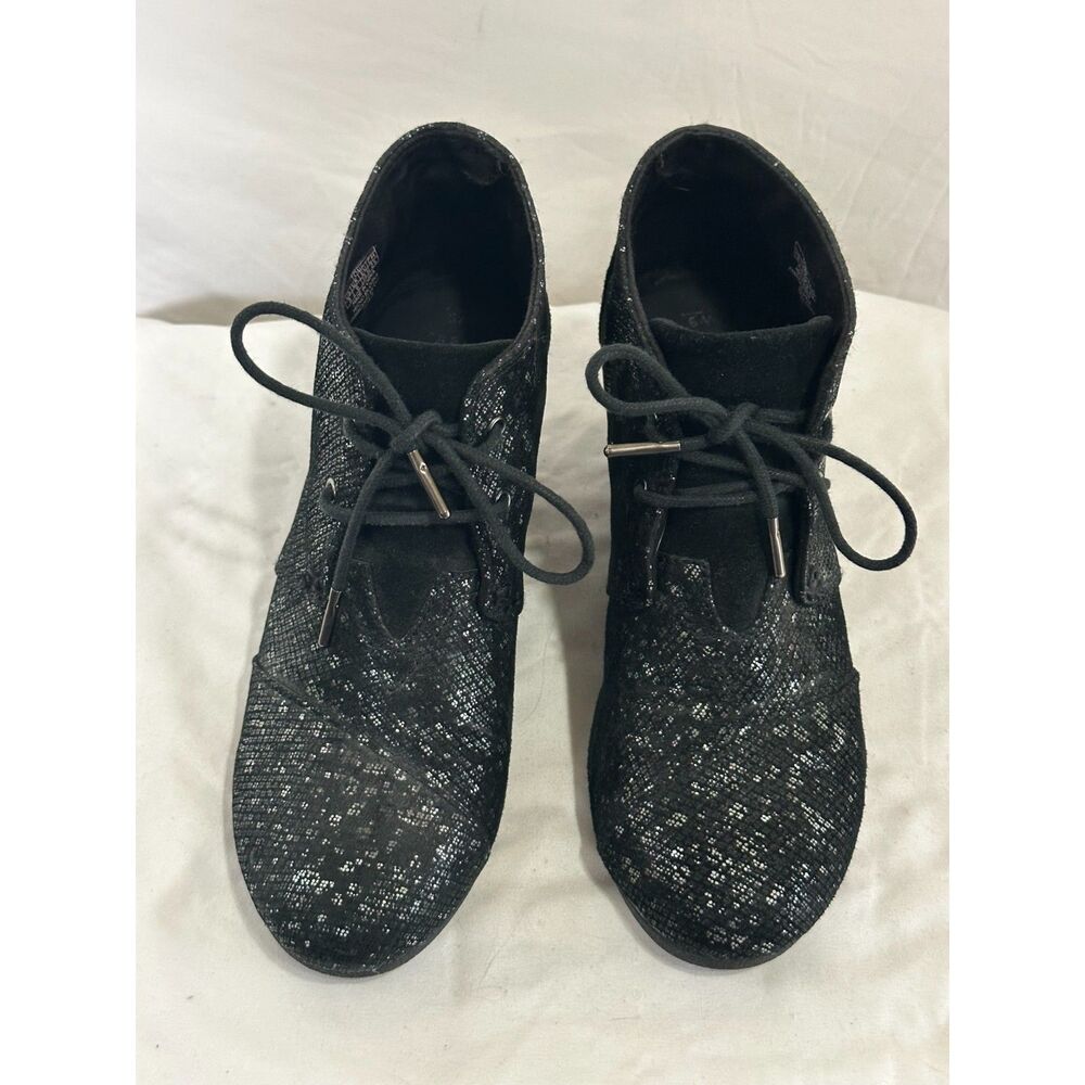 Toms Women's Desert Black Suede Bootie Sparkle Wedge Size 8 Lace Up
